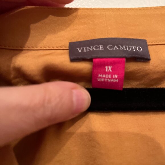Vince Camuto Flowy Blouse - Mustard Colored - Size 1X (Plus Sized) - Picture 14 of 15